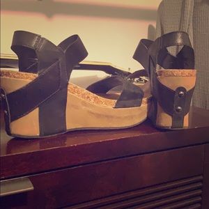 Pierre Dumas wedge sandal